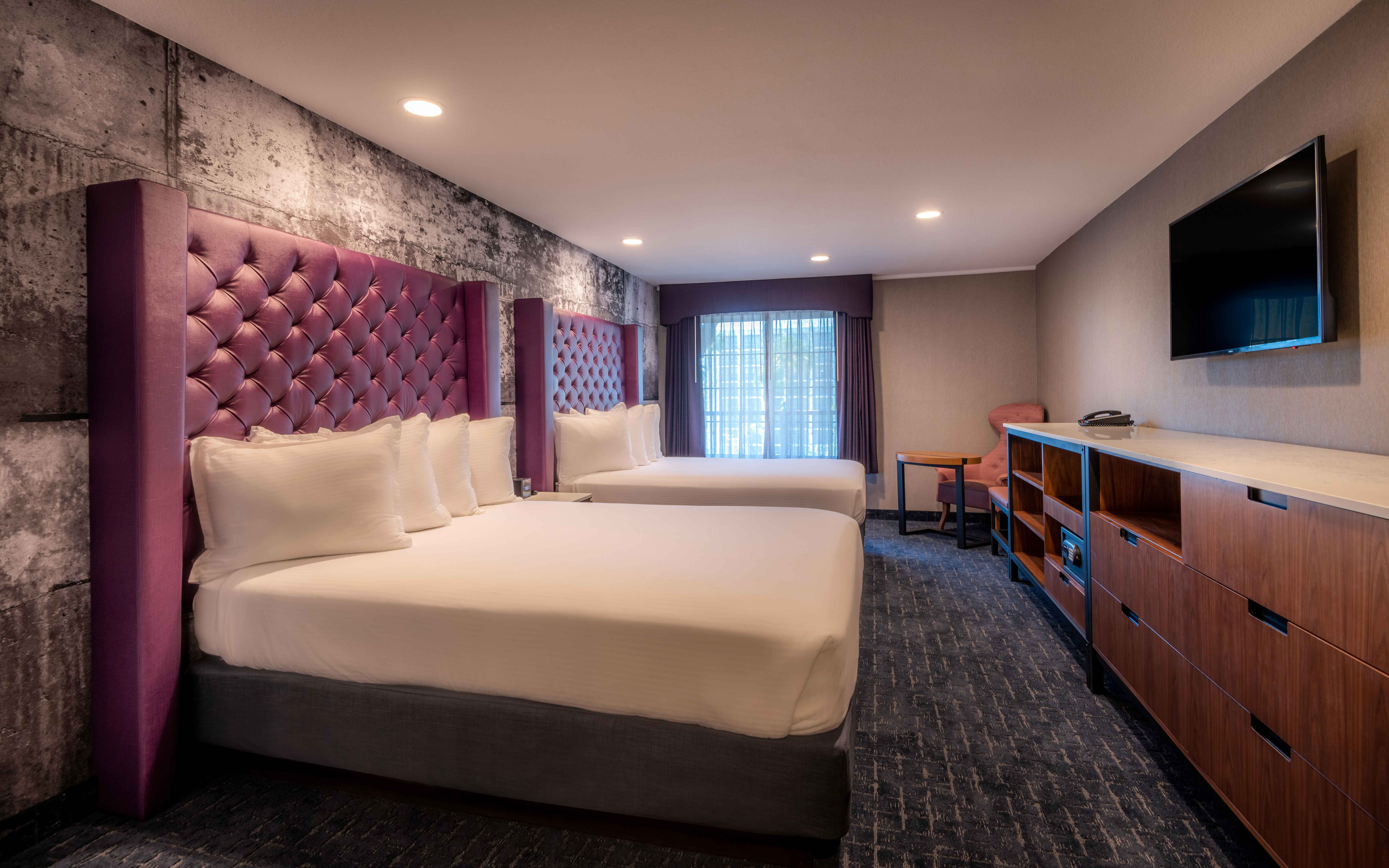 Camelot Inn & Suites — photo 46 of 50