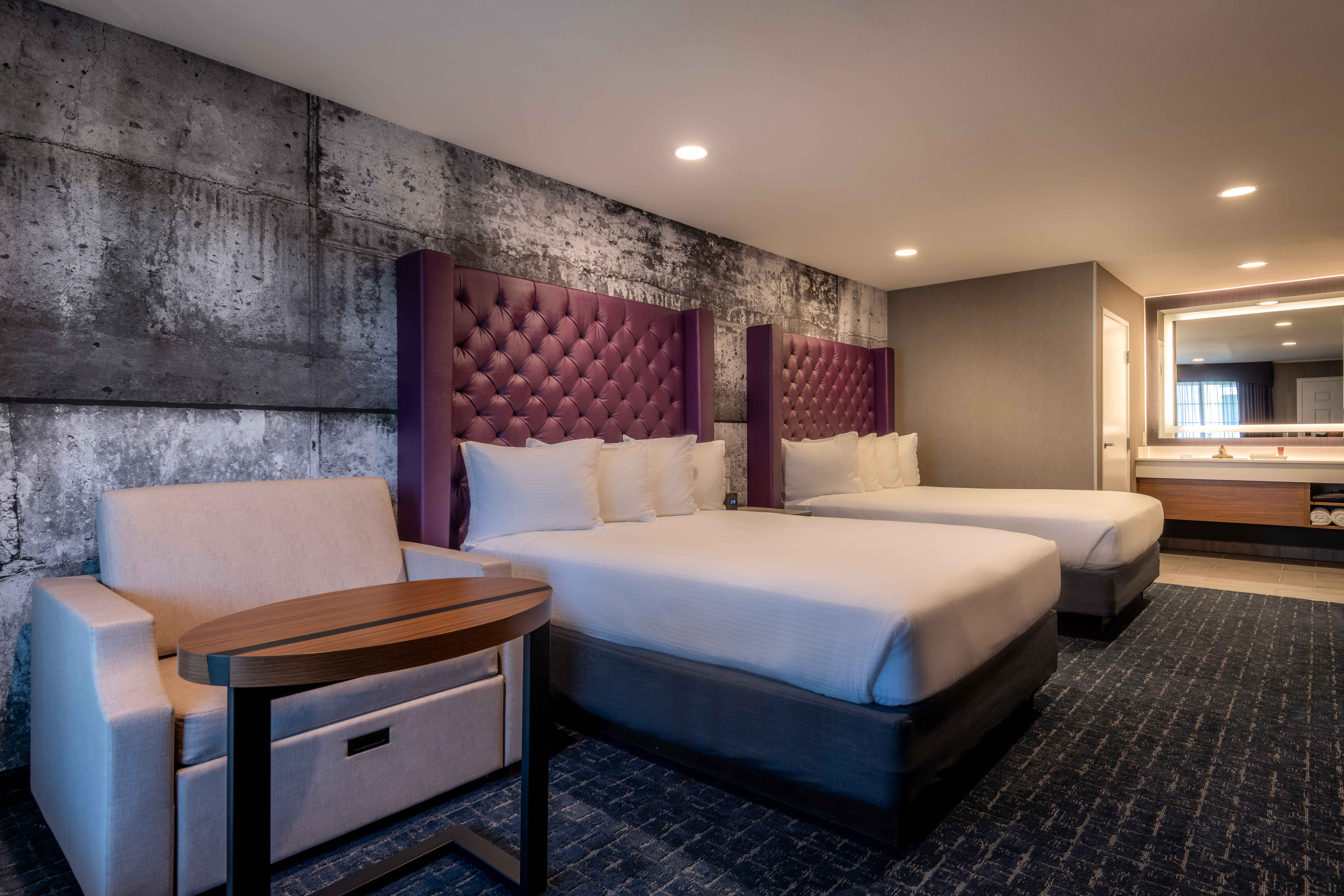 Camelot Inn & Suites — photo 37 of 50