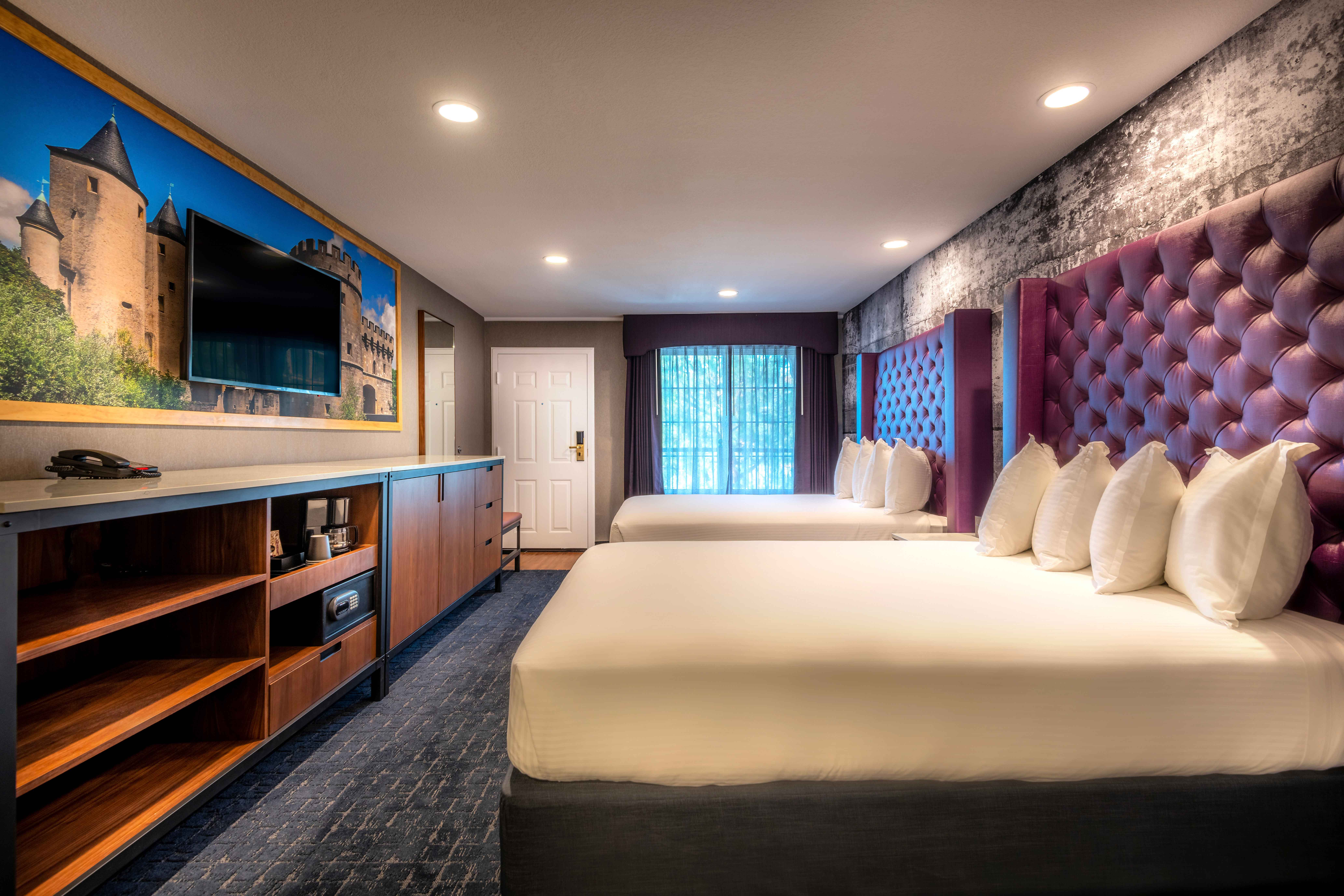Camelot Inn & Suites — photo 41 of 50