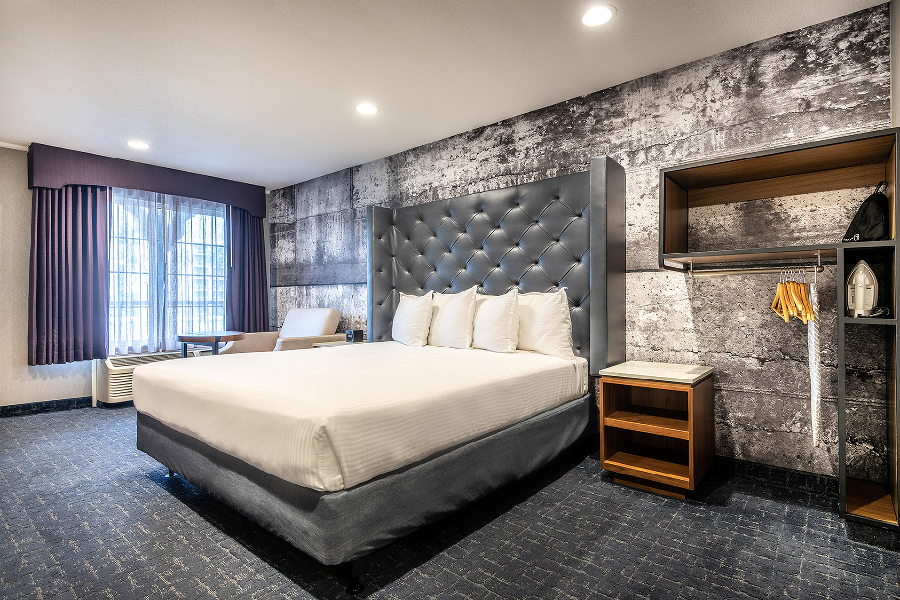 Camelot Inn & Suites — photo 44 of 50